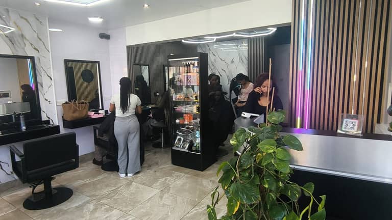 WUB Hair Studio